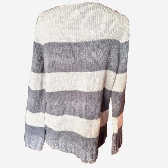 Vintage 90s GAP Women’s Gray & Navy Striped Sweater Acrylic Alpaca Blend Size M - Picture 2 of 7